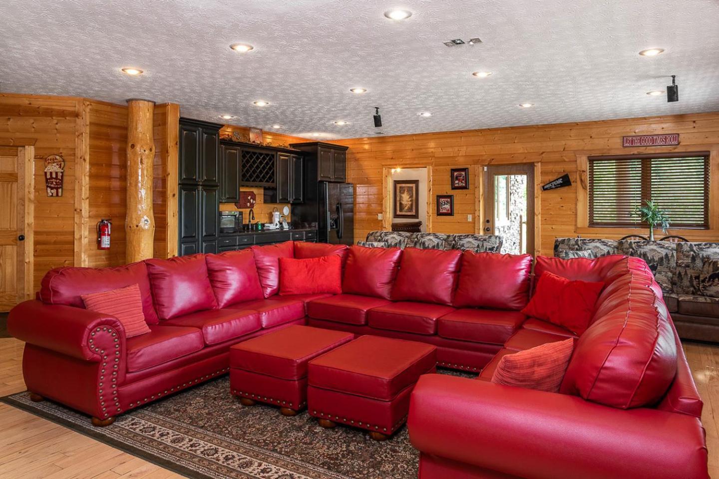 Big Bear Ridge Lodge - Breathtaking Mountain Views And Private Forest Scenes In Amazing Large Log Cabin Gatlinburg Exterior foto